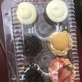 King & Cake Supply Shop - All the delicious gourmet cupcakes with one chocolate - Coffee & Tea Near Me King & Cake Supply Shop - All the delicious gourmet cupcakes with one chocolate - Coffee & Tea Near Me