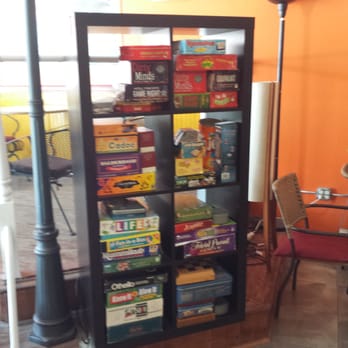 Outdoor Café - Games! - Desserts Near Me - Chicago, Illinois
