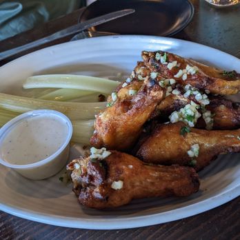 Pop's Public House - Garlic butter wings - New American Near Me - Gilroy, California