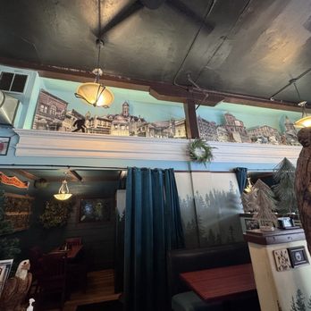 Cascadia Grill - Entrance - Steakhouses Near Me - Olympia, Washington