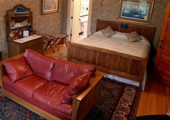 Alaska's Capital Inn Bed & Breakfast by null
