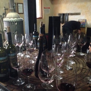 Samuel's Gorge - A super relaxed environment. Grab a glass and then someone will start pouring wine. - Wineries Near Me - McLaren Vale, SA Samuel's Gorge - A super relaxed environment. Grab a glass and then someone will start pouring wine. - Wineries Near Me - McLaren Vale, SA