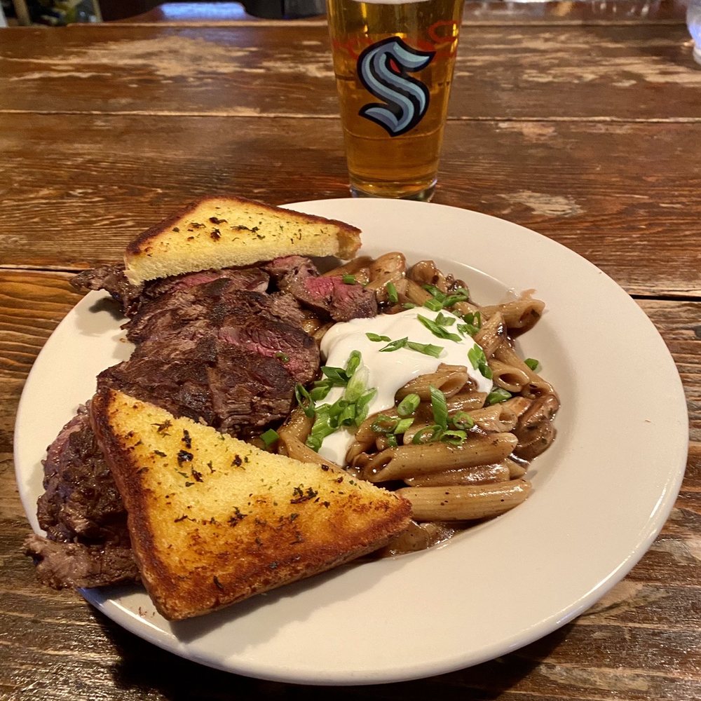 Bubba’s Roadhouse - Steak stroganoff with toasty garlic bread - American Near Me - Sultan, Washington Bubba’s Roadhouse - Steak stroganoff with toasty garlic bread - American Near Me - Sultan, Washington