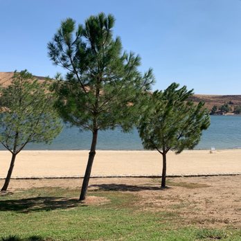 Castaic Lake - Beautiful space and area. Good for having fun and relaxing with your family - Lakes Near Me - Santa Clarita, California Castaic Lake - Beautiful space and area. Good for having fun and relaxing with your family - Lakes Near Me - Santa Clarita, California