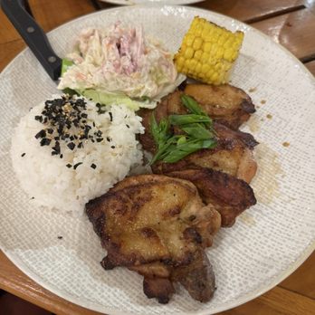 Auntie's Kitchen - Koala Chicken with rice and slaw - Hawaiian Near Me - Lahaina, Hawaii Auntie's Kitchen - Koala Chicken with rice and slaw - Hawaiian Near Me - Lahaina, Hawaii