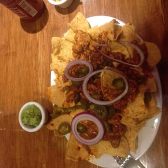 Veggie Grill by Next Level - Deelliicciioouusss!!!!!      Mundo nachos!! - Vegan Near Me - Pasadena, California