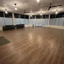 Crescent Yoga - Studio
