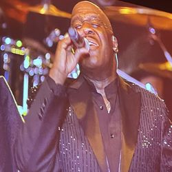 Scottish Rite Cathedral - Will Downing on one of two large screens.