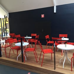 Cibo Stirling - Outdoor seating area