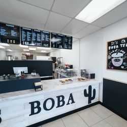 Bo’s Boba - Menu + counter