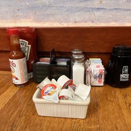 Creamer and condiments Creamer and condiments