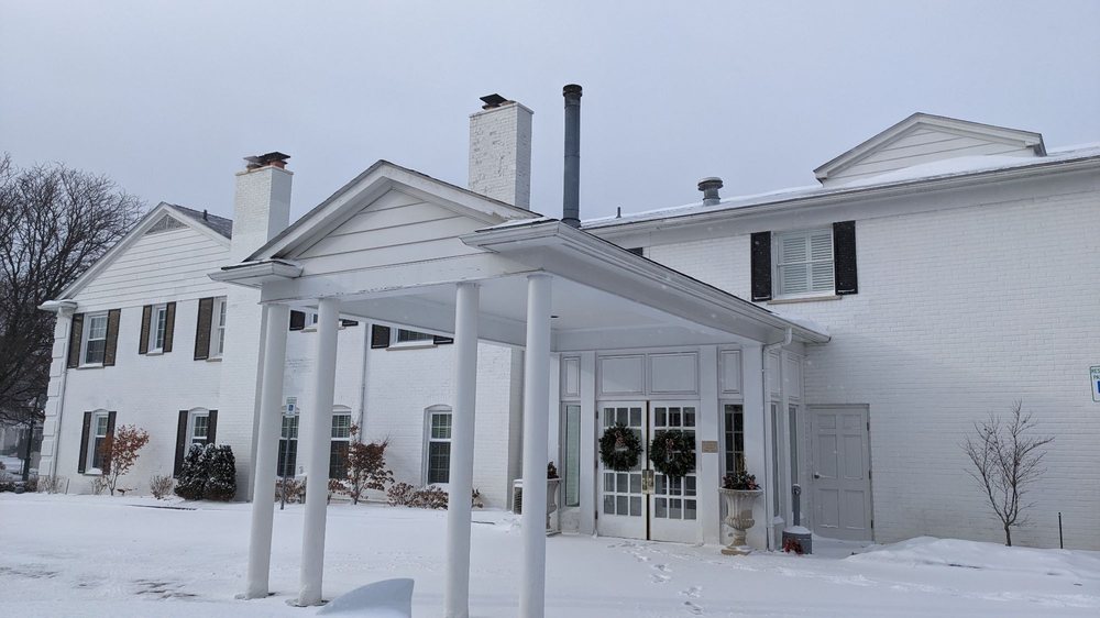 PIXLEY FUNERAL HOME Updated August 2024 322 W University Dr