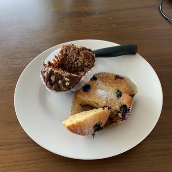 Thinking Cup - Morning Glory and blueberry cornmeal cake - Coffee & Tea Near Me - Boston, Massachusetts