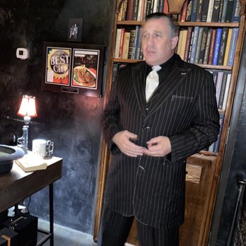 Vernon's Speakeasy - Intro performance - Steakhouses Near Me - Los Ranchos, New Mexico
