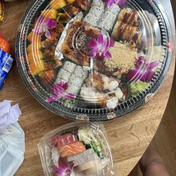Ichiko Sushi - Party Tray E (64pcs) and sashimi - Japanese Near Me - Martinez, California
