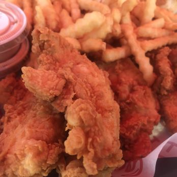 Raising Cane's Chicken Fingers - Fast Food Near Me - St. Paul, Minnesota Raising Cane's Chicken Fingers - Fast Food Near Me - St. Paul, Minnesota