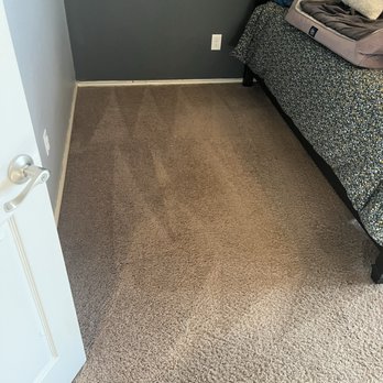 Clean Master Carpet Cleaning - Primary bedroom - Carpet Cleaning Near Me