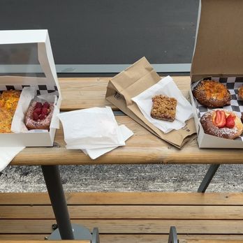Sugar Moon Bakery - Bakeries Near Me - Chicago, Illinois
