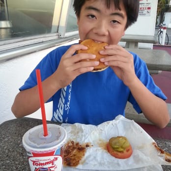 Original Tommy's - His first Tommy's! Skimpy on the trademark messy chili... :-( - Burgers Near Me - Long Beach, California Original Tommy's - His first Tommy's! Skimpy on the trademark messy chili... :-( - Burgers Near Me - Long Beach, California