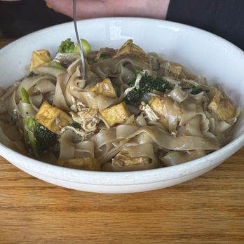 Zen Zero - Phad Sae Eaw - Asian Fusion Near Me - Lawrence, Kansas