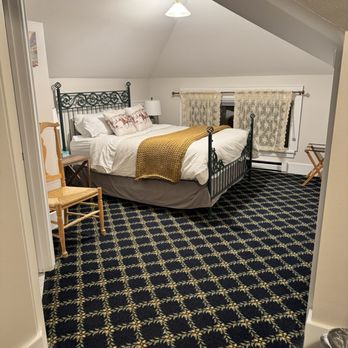 Goldsmith's Inn - Room 6 bed - Bed & Breakfast Near Me - Missoula, Montana Goldsmith's Inn - Room 6 bed - Bed & Breakfast Near Me - Missoula, Montana