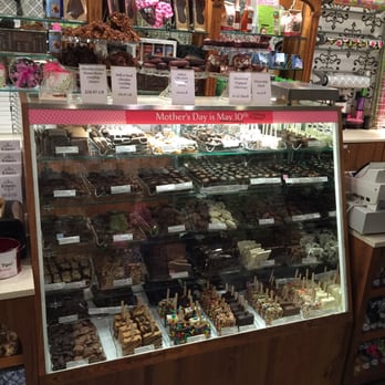 Kilwins Ice Cream - Chocolate - Fudge - More candies. Nummy! - Chocolatiers & Shops Near Me - Delray Beach, Florida Kilwins Ice Cream - Chocolate - Fudge - More candies. Nummy! - Chocolatiers & Shops Near Me - Delray Beach, Florida