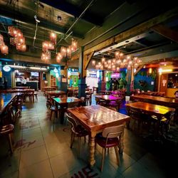 Elliott Stables - Love the unique vibes - it's like a lively Asian-street-market-meets-cozy-pub!!