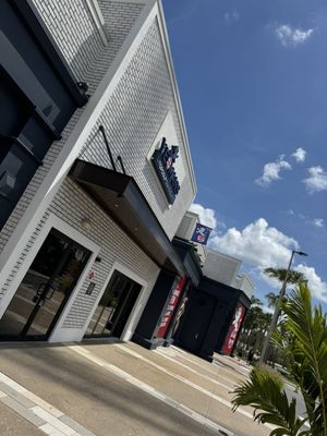 Yeoman's Topgolf Swing Suite by null