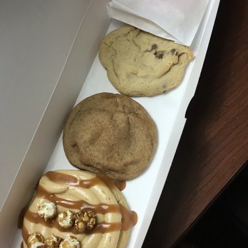 Crumbl - Orem - Bakeries Near Me - Orem, Utah