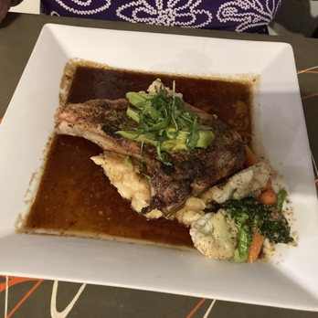 Mr. Q Restaurant - Latin American Near Me - Atascadero, California