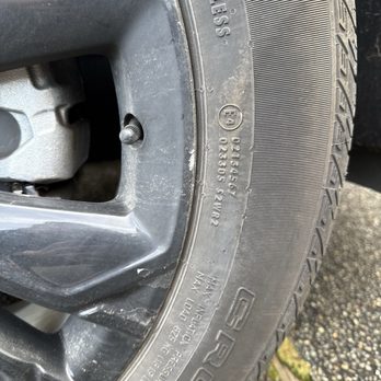 Wheel Wizard - Hit the curb - Wheel & Rim Repair Near Me - Olympia, Washington Wheel Wizard - Hit the curb - Wheel & Rim Repair Near Me - Olympia, Washington