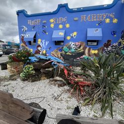High Tide Harry's - Exterior.