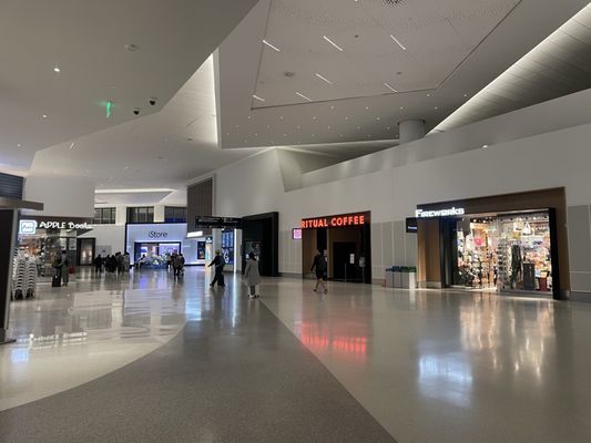 Drake's Flyaway by null