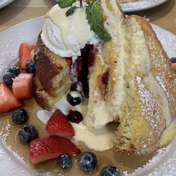 Green Eggs Cafe - Creme Brûlée French Toast - Breakfast & Brunch Near Me - Philadelphia, Pennsylvania Green Eggs Cafe - Creme Brûlée French Toast - Breakfast & Brunch Near Me - Philadelphia, Pennsylvania