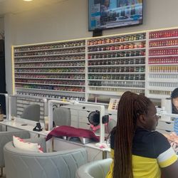 B Nails