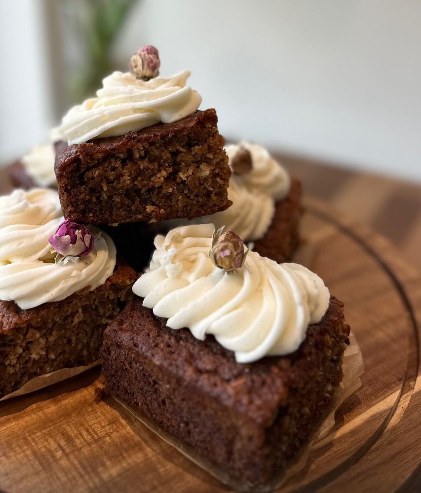 Planted Organic Cafe Logo