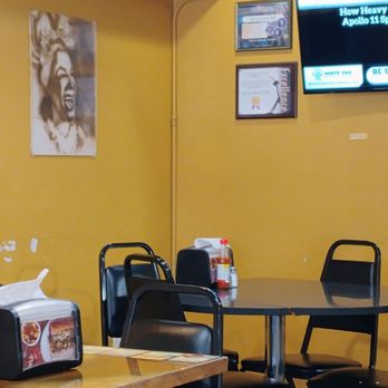 River Street Deli - Dining area - Delis Near Me - Chattanooga, Tennessee River Street Deli - Dining area - Delis Near Me - Chattanooga, Tennessee