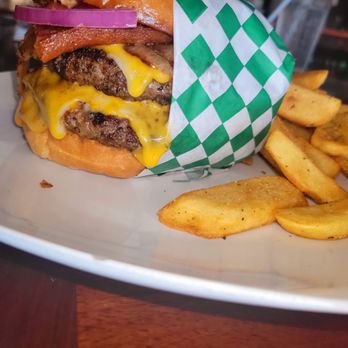 Gallagher's Pub & Grill - Pushin P - Pubs Near Me - Long Beach, California