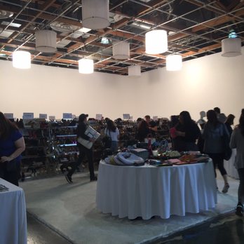 The Gilt Sample Sale - Accessories Near Me - Los Angeles, California The Gilt Sample Sale - Accessories Near Me - Los Angeles, California