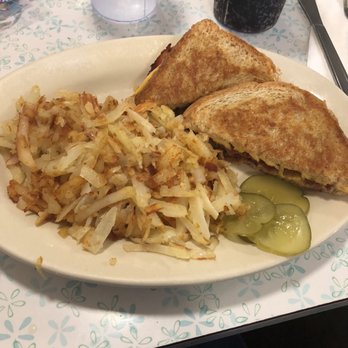 Blue Jay Restaurant - Diners Near Me - Cincinnati, Ohio