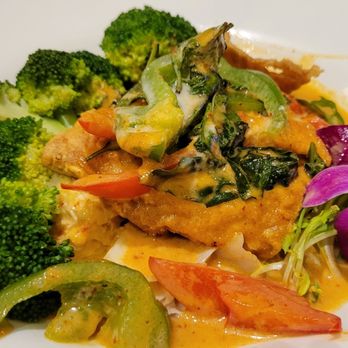 All Thai - Shu Chee Salmon, $27.95 - 3.5 Stars - Thai Near Me - Bellevue, Washington All Thai - Shu Chee Salmon, $27.95 - 3.5 Stars - Thai Near Me - Bellevue, Washington