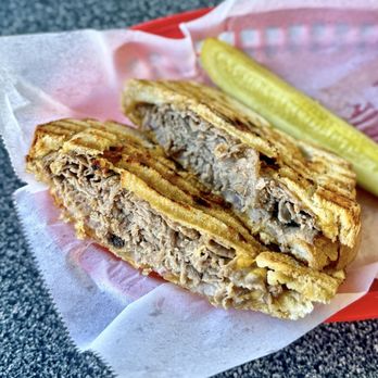 New York Bagels - Roast Beef Onion Panini - Bagels Near Me - San Diego, California New York Bagels - Roast Beef Onion Panini - Bagels Near Me - San Diego, California