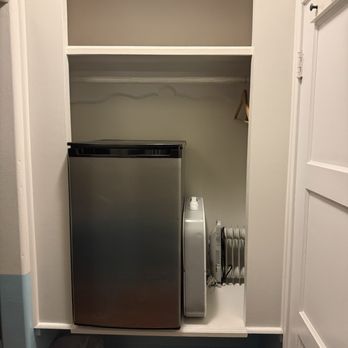 Sea Blue Hotel - The refrigerator stuff in a closet or cabinet - Hotels Near Me - Santa Monica, California Sea Blue Hotel - The refrigerator stuff in a closet or cabinet - Hotels Near Me - Santa Monica, California