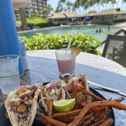 Lagoon Grill - Nastiest cold fish tacos in the world!!