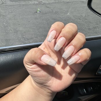 Friendly Nails and Spa - Nail Salons Near Me - La Mirada, California