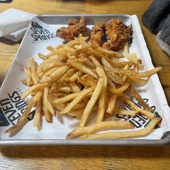 Foggy Goggle - Kids chicken fingers - New American Near Me - Champion, Pennsylvania