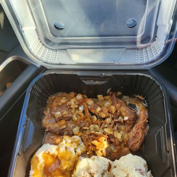 Denny's - This is the pot roast meal you can see the bottom of plate where it hardly had anything but sauce . - Diners Near Me - Tehachapi, California