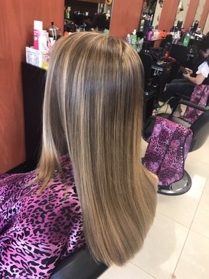 Express Yourself Salon by null