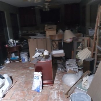 Kieras Cleaning Services - before living room - Office Cleaning Near Me Kieras Cleaning Services - before living room - Office Cleaning Near Me