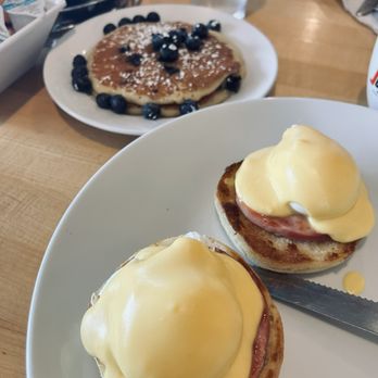 Eggsquisite Cafe - Eggs Benedict with blueberry pancakes - Breakfast & Brunch Near Me - Southlake, Texas